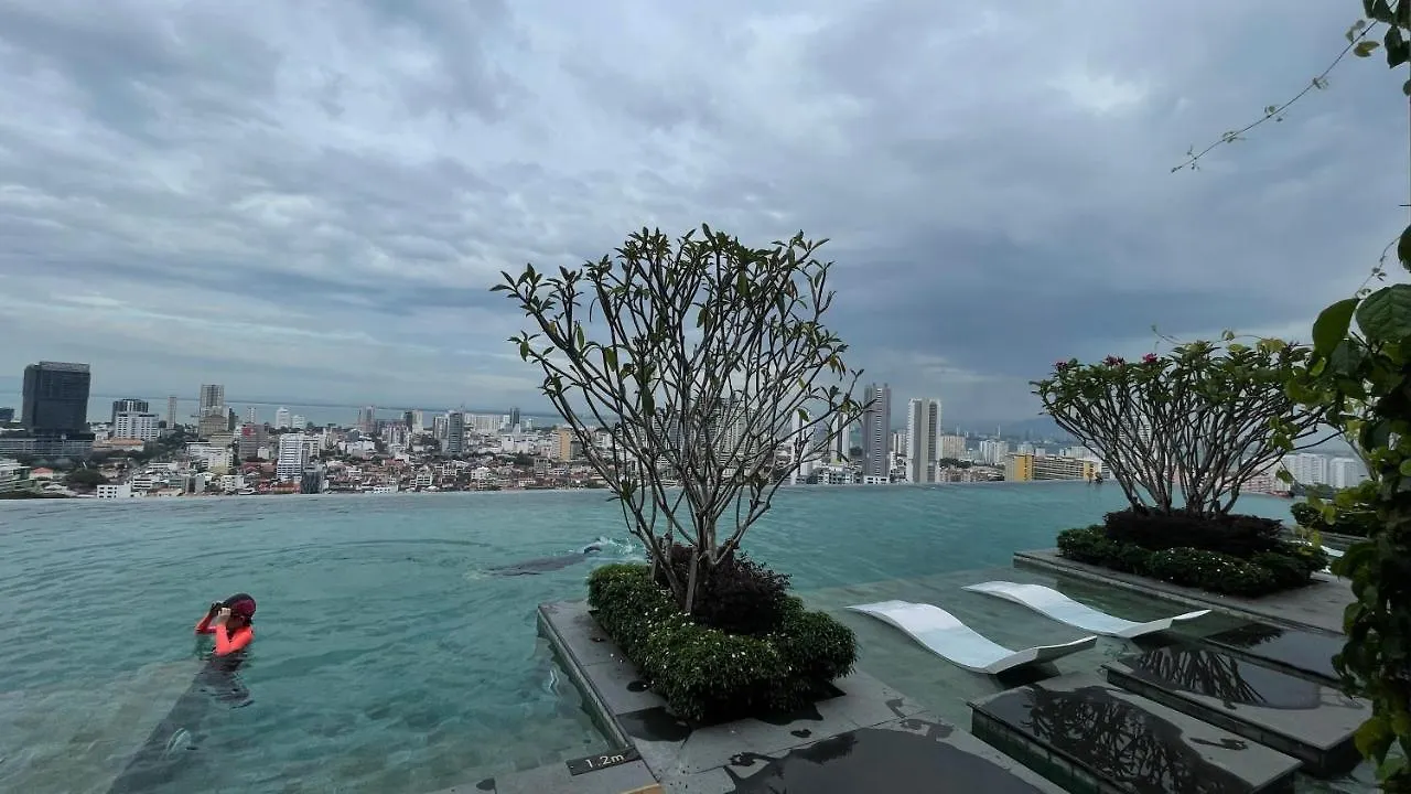 Beacon Executive Suites #Georgetown #Rooftoppool #10 Apartment George Town